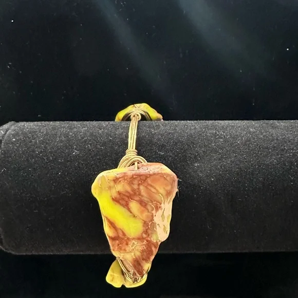 Copper wire-wrapped bangle - Picture 2 of 3